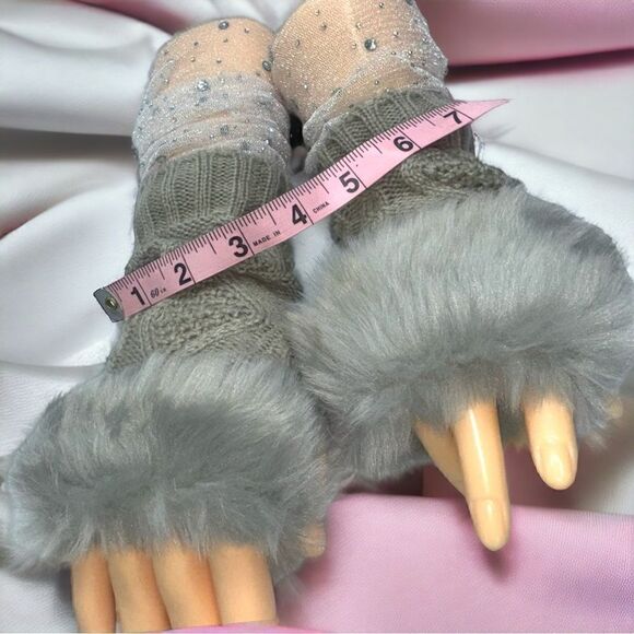SXY l Elegant Silver Arm Sleeves Shimmery & Sheer, Gray Fuzzy, Fingerless Gloves - Picture 3 of 13
